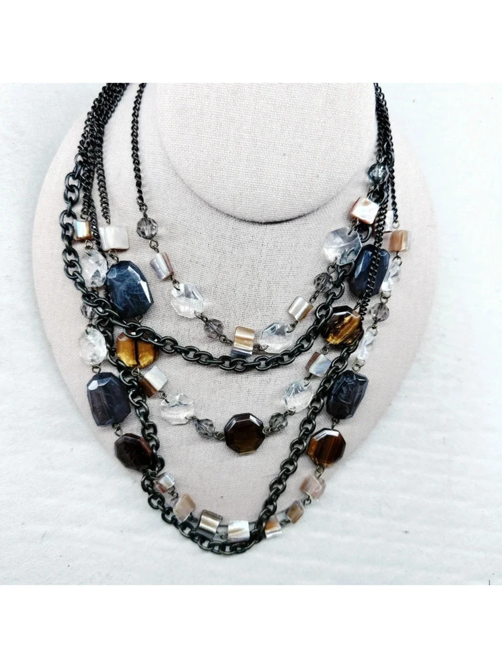 5343mc. Cookie Lee Bronze Necklace Plastic Multistrand